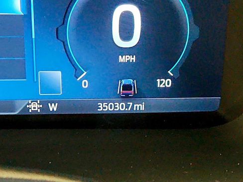 Used 2023 Ford F150 Lightning Platinum image 16