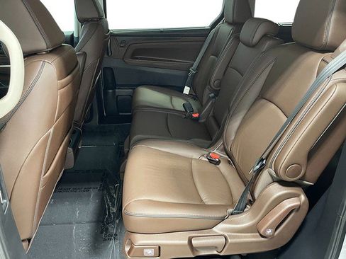 New 2026 Honda Odyssey Touring image 24