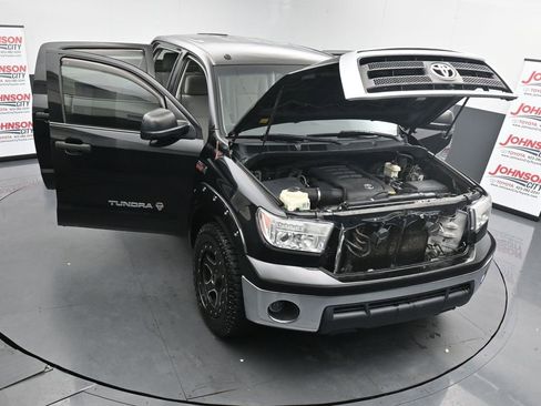 Used 2011 Toyota Tundra 4x4 CrewMax image 43