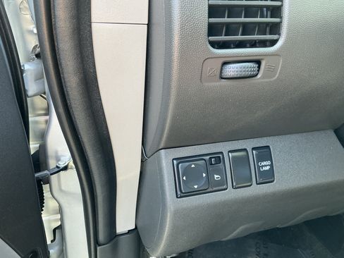 Used 2018 Nissan Frontier SV RWD image 22