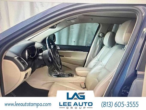 Used 2021 Jeep Grand Cherokee Limited w/ Luxury Group II AWD/4WD image 3