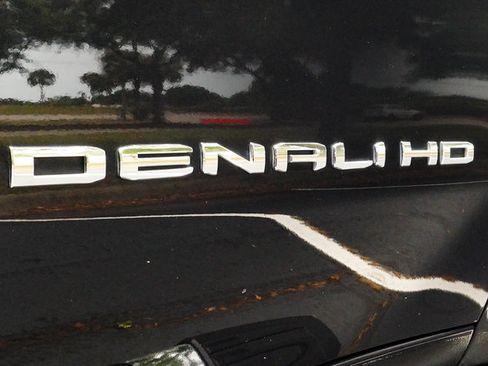 Used 2024 GMC Sierra 2500 Denali w/ Denali Reserve Package AWD/4WD image 50