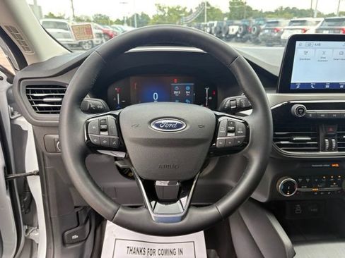 Used 2025 Ford Escape Active w/ Cold Weather Package AWD/4WD image 16
