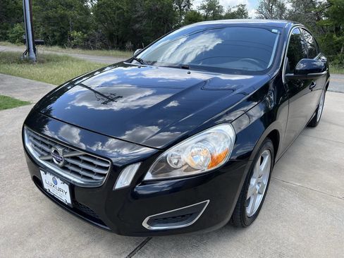 Used 2012 Volvo S60 T5 image 4