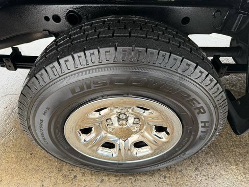 Used 2014 Nissan Frontier S w/ S Preferred Package image 16