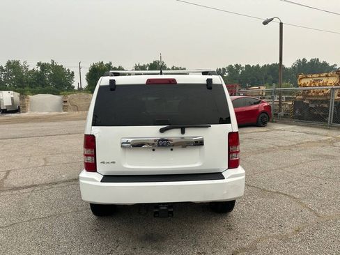 Used 2012 Jeep Liberty Sport AWD/4WD image 4
