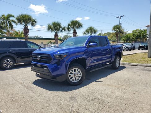 Used 2024 Toyota Tacoma SR5 image 31