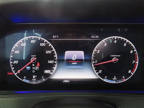 Used 2018 Mercedes-Benz S 560 Sedan image 11