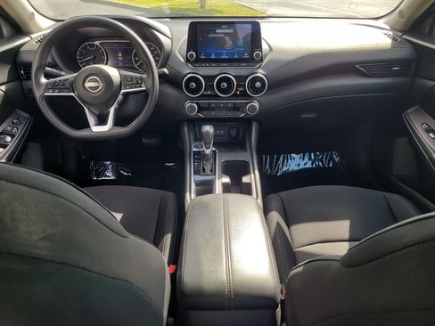 Used 2024 Nissan Sentra SV FWD image 14