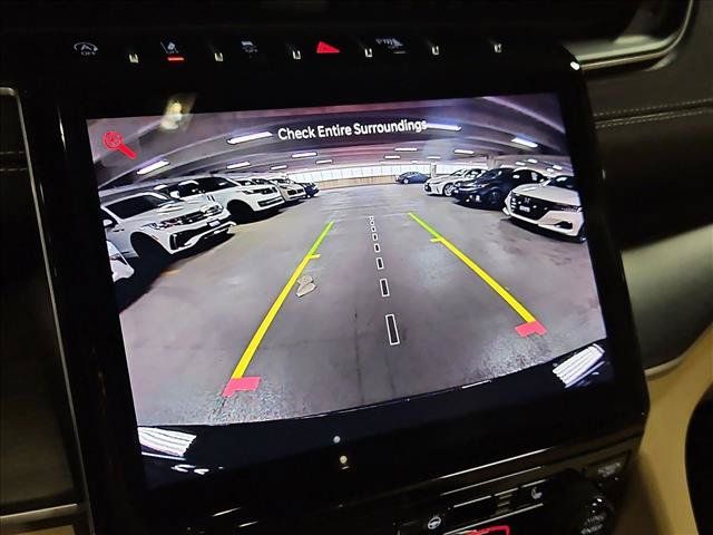 Used 2023 Jeep Grand Cherokee L Limited AWD/4WD image 14