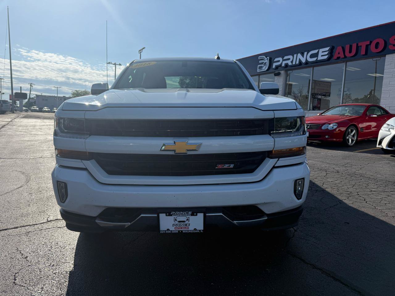 Used 2018 Chevrolet Silverado 1500 LT w/ All Star Edition AWD/4WD image 2
