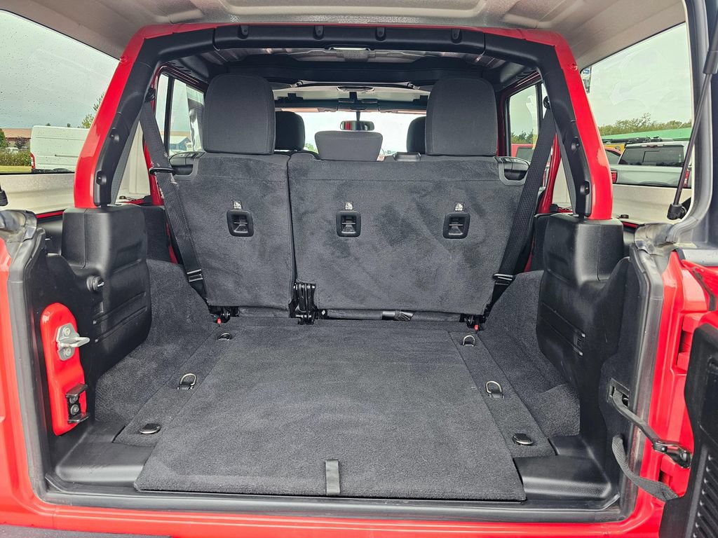 Used 2021 Jeep Wrangler Unlimited Sport AWD/4WD image 15