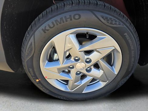 New 2026 Hyundai Kona SE image 9