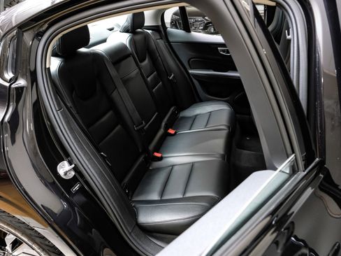 Used 2024 Volvo S60 B5 Core image 40