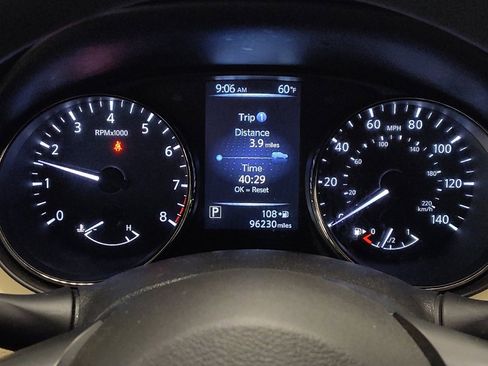 Used 2017 Nissan Rogue S image 23