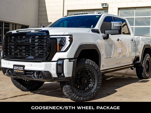 Used 2024 GMC Sierra 2500 Denali Ultimate image 5