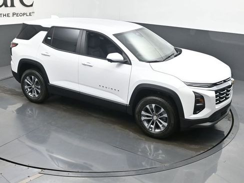 New 2026 Chevrolet Equinox LT w/ Safety and Technology Package image 26