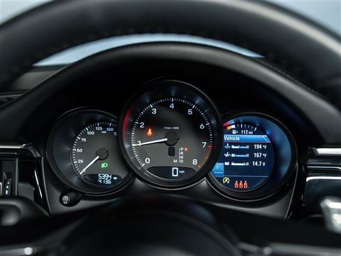 Certified 2026 Porsche Macan AWD/4WD image 21