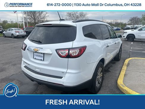 Used 2017 Chevrolet Traverse LT image 4