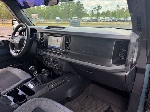 Used 2022 Ford Bronco 2-Door w/ Sasquatch Package AWD/4WD image 17