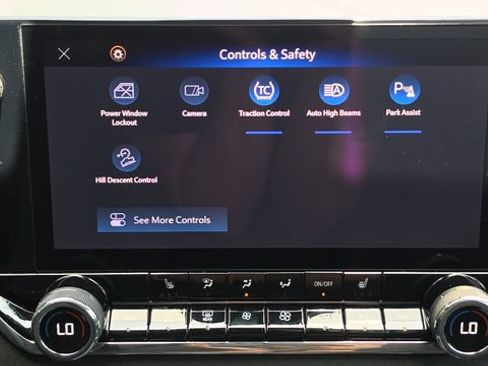 Used 2025 Chevrolet Colorado Trail Boss AWD/4WD image 29