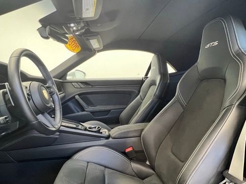 Certified 2024 Porsche 911 Carrera GTS RWD image 33