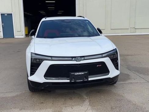 Used 2024 Chevrolet Blazer EV RS AWD/4WD image 3