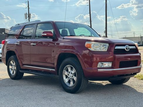 Used 2011 Toyota 4Runner SR5 w/ Convenience Pkg AWD/4WD image 9