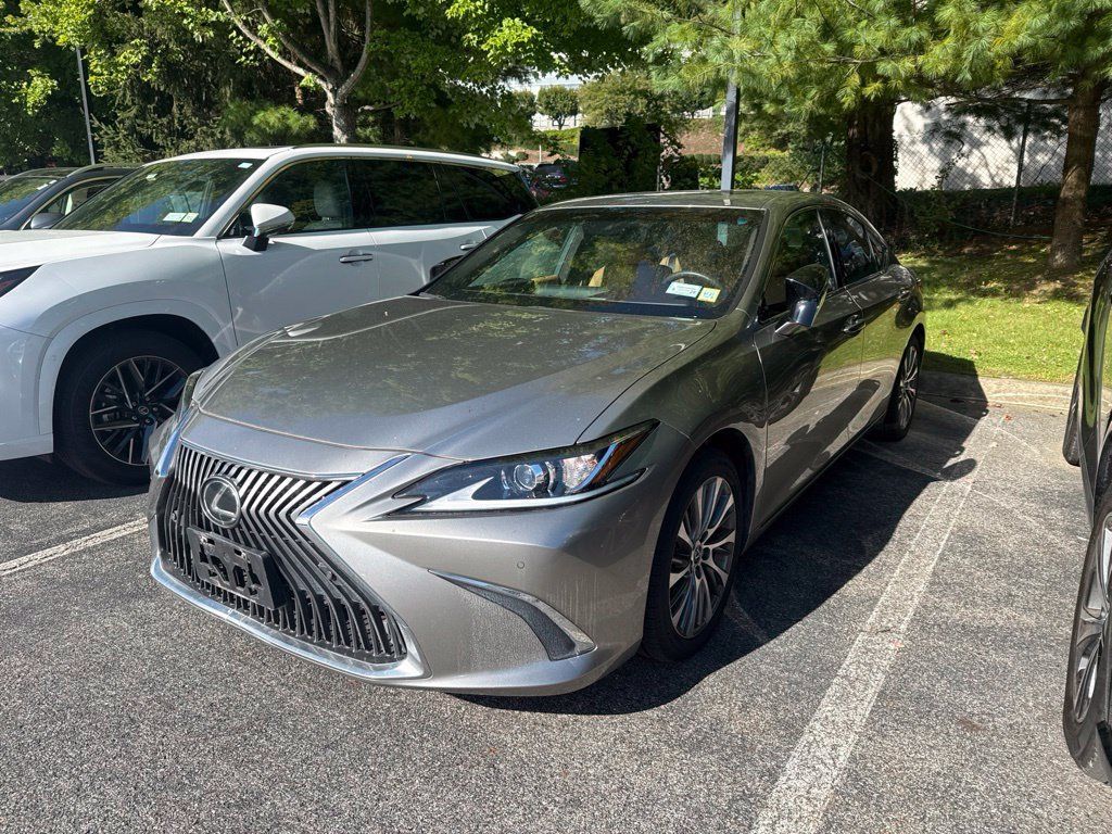 Used 2021 Lexus ES 350 w/ Premium Package FWD image 3