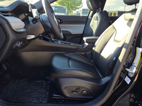 New 2026 Jeep Compass Limited image 23