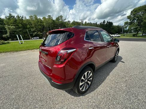 Used 2022 Buick Encore Preferred w/ Safety Package AWD/4WD image 5