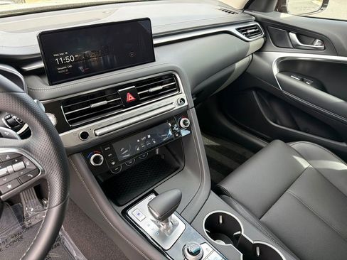 Used 2026 Genesis G70 2.5T RWD image 27