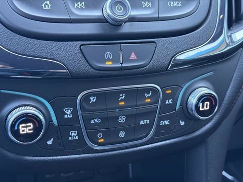Used 2024 Chevrolet Equinox RS FWD image 19
