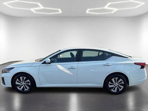 Used 2023 Nissan Altima 2.5 S FWD image 9