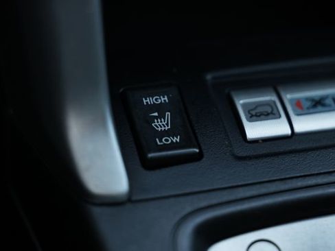 Used 2014 Subaru Forester 2.5i Touring image 41