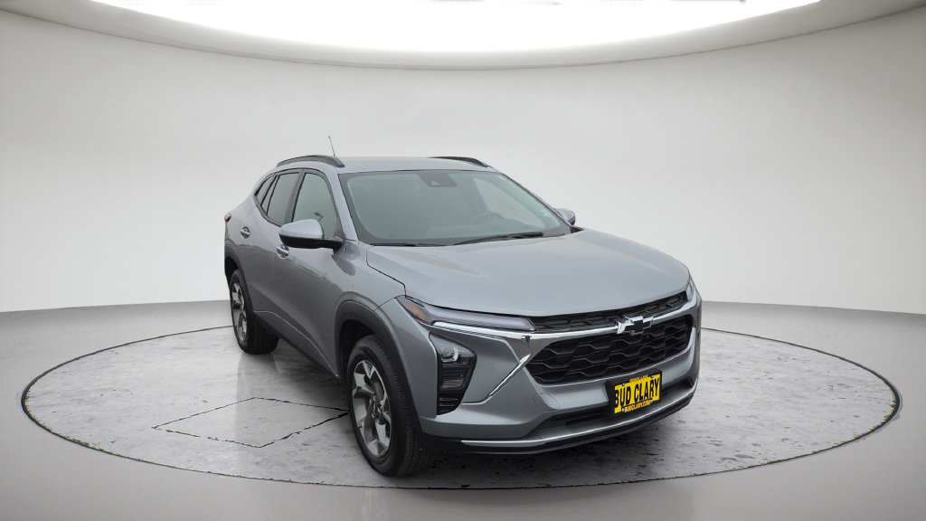Used 2025 Chevrolet Trax LT w/ LT Convenience Package FWD image 19