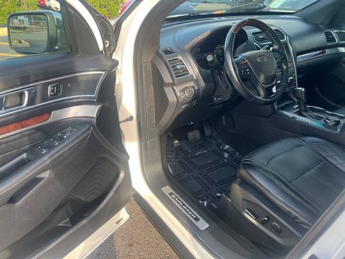 Used 2016 Ford Explorer Platinum AWD/4WD image 20