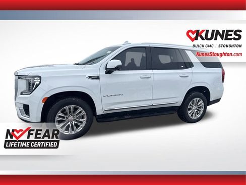 Used 2023 GMC Yukon SLT w/ SLT Luxury Package image 8