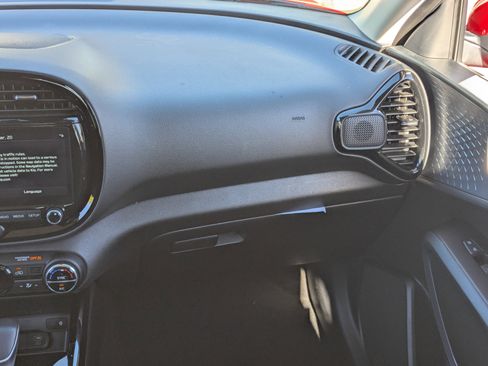 Certified 2023 Kia Soul EX image 15