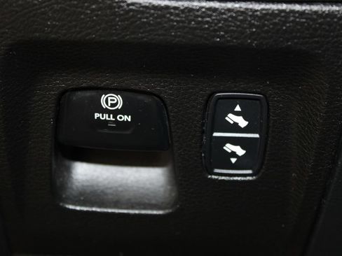 Used 2022 RAM 1500 Limited w/ Body Color Bumper Group AWD/4WD image 50