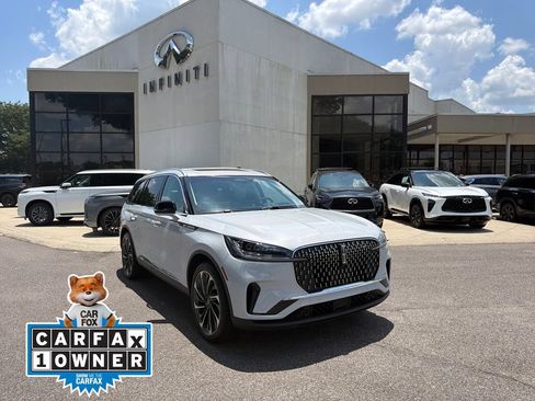 Used 2025 Lincoln Aviator Reserve w/ Luxury Package RWD image 1