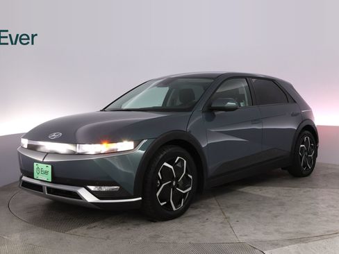 Used 2024 Hyundai Ioniq 5 SEL RWD image 2