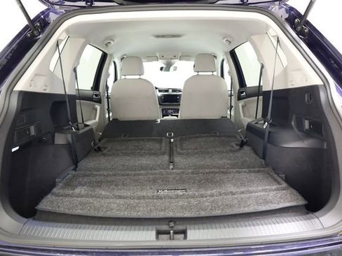 Used 2023 Volkswagen Tiguan SE FWD image 33