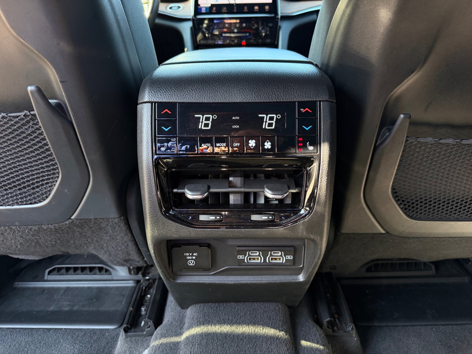 Used 2021 Jeep Grand Cherokee L Summit w/ Advanced Protech Group IV AWD/4WD image 30
