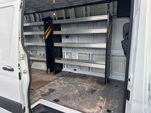 Used 2022 Mercedes-Benz Sprinter 2500 image 8
