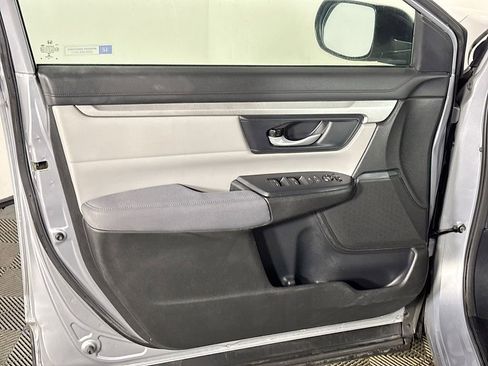 Used 2017 Honda CR-V LX image 10