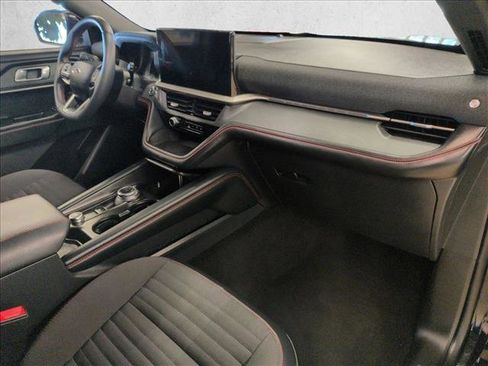 Used 2025 Ford Explorer ST-Line image 22