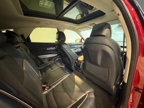 Used 2023 Genesis GV70 2.5T w/ Advanced Package image 27