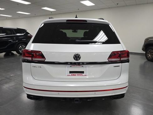 Used 2023 Volkswagen Atlas SEL R-Line AWD/4WD image 4