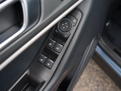 Used 2025 Ford Explorer ST AWD/4WD image 18